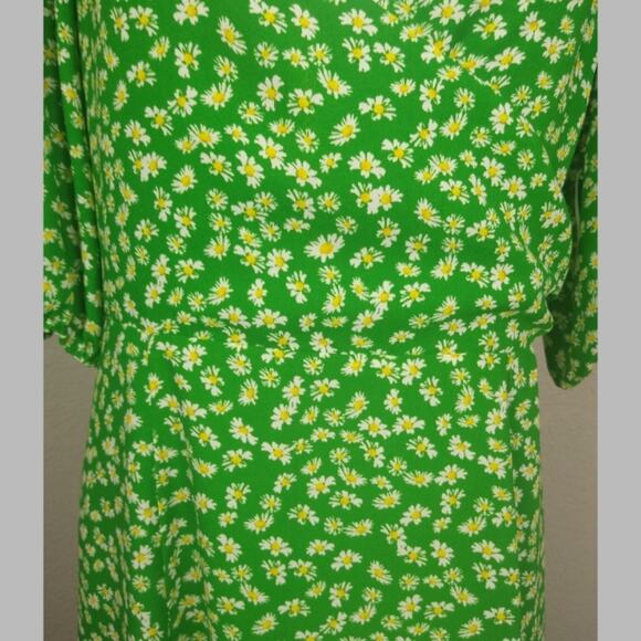 WAYF Floral Daisy Green Faux Wrap Midi Dress L - Picture 15 of 16